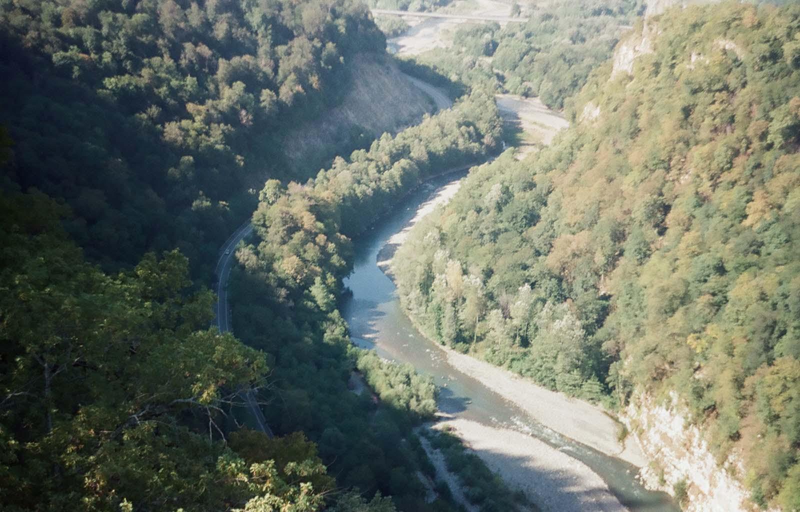 Вид на реку с моста